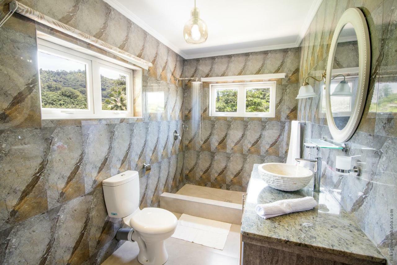 Flora'S Self Catering Apartments Вікторія Екстер'єр фото